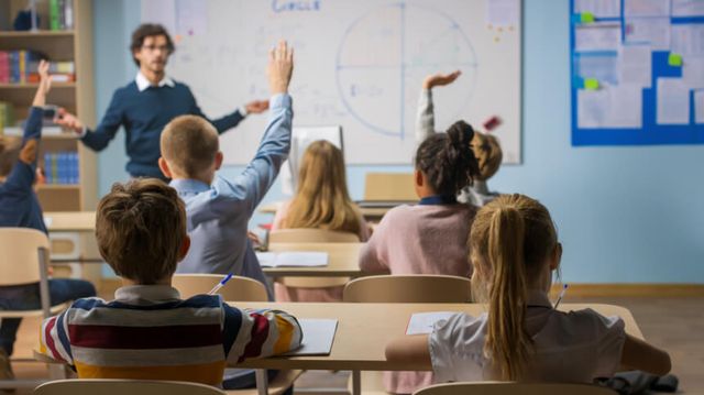 A regra da mediocridade: escolas de SP não podem mais reter alunos