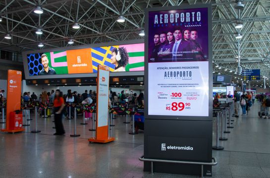 Eletromidia leva aeroporto de Salvador; mercado de OOH espera Congonhas