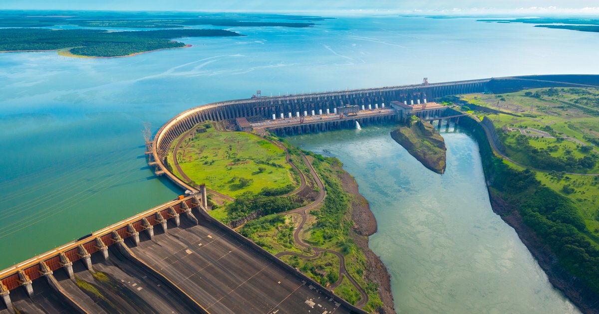 EUA fecha mega acordos com energia de Itaipu no Paraguai para IA e urânio