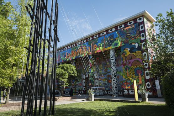Incluindo os excluídos: uma Bienal de Veneza que eleva os periféricos