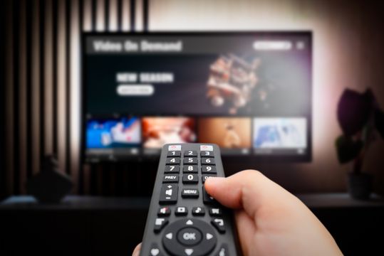 Disney, Netflix, Warner, Meta: o negócio de licenciar o tempo