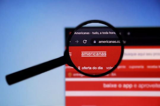 Cambaleante mas ainda viva, a Americanas tenta imaginar um futuro