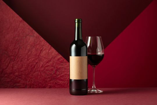 Por que os preços dos melhores vinhos estão em queda