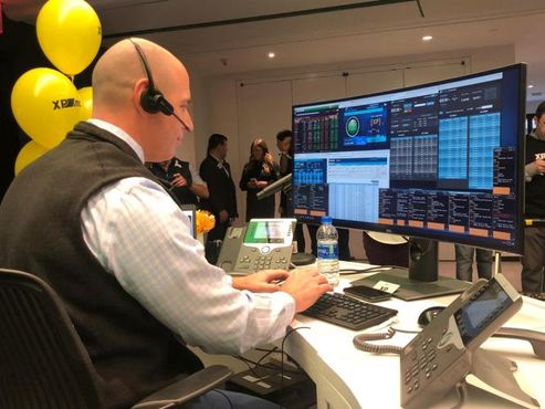 BREAKING: XP abre a US$ 32,75/ação, alta de 21%