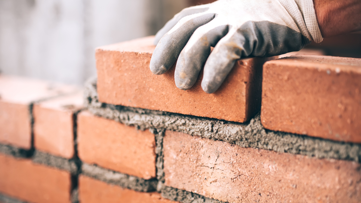 Construção sente efeitos da guerra – e vai repassar ao comprador