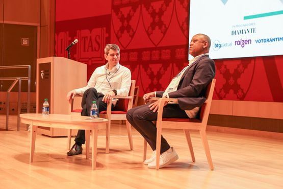 As cores do impact investing: azul, verde, rosa e marrom; PLUS: Daniella Marques, Celso Athayde