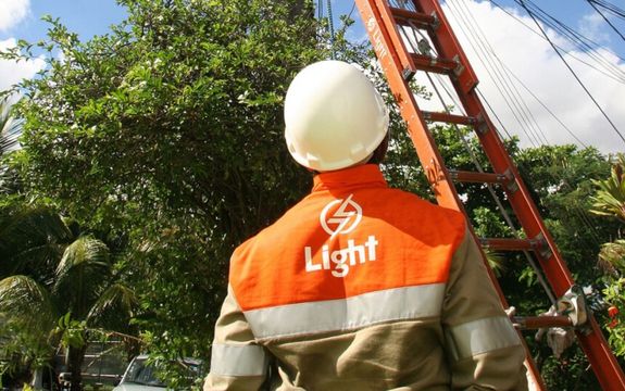 Light pede recuperação judicial