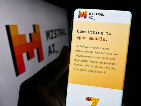 Mistral AI, a ‘OpenAI da França,’ já vale mais de US$ 6 bi