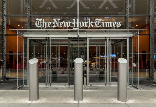 Depois de processar o ChatGPT, NY Times licencia conteúdo para IA da Amazon