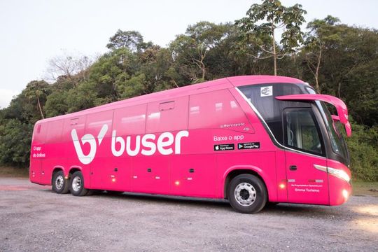 A Buser está barateando o ônibus; Softbank e Globo acabam de embarcar