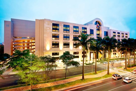 “Quanto mais você ignora os shoppings, mais baratos eles ficam”