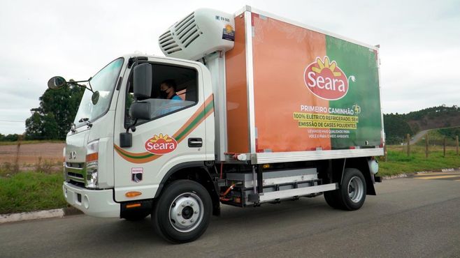 A revolução elétrica na logística de alimentos