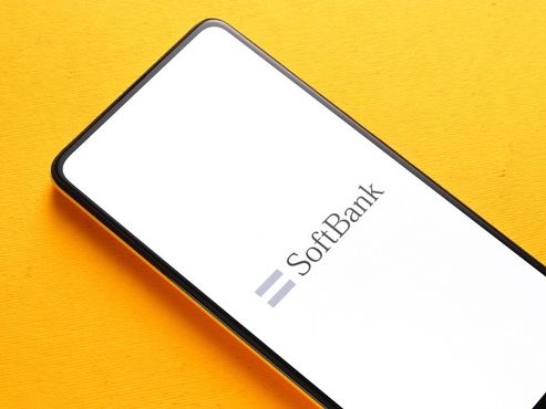 Softbank muda comando mais uma vez