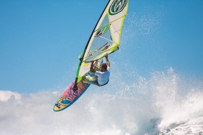 Do windsurf à hotelaria, Kauli Seadi continua a favor do vento