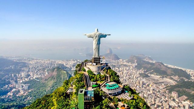 No Rio, o leilão da água limpa e do esgoto tratado