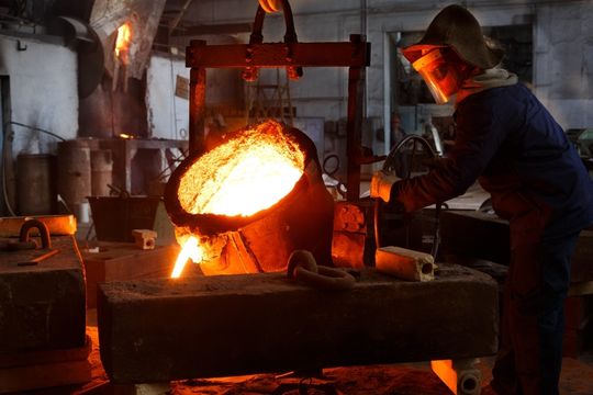 Usiminas mergulha 23% com resultados desapontadores e perspectivas idem