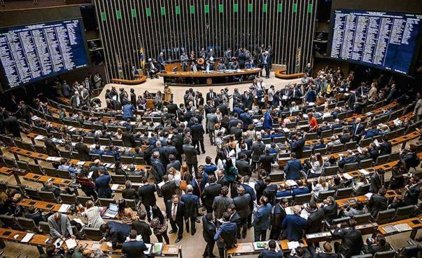 DESAFIO FISCAL: Uma hora com Arthur Lira, corpo e alma do Centrão