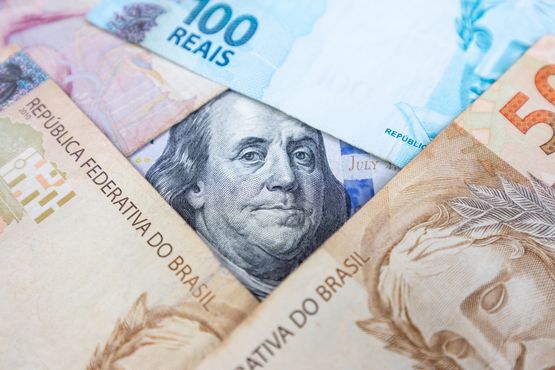Valor justo do dólar é R$ 4,40, diz Stuhlberger