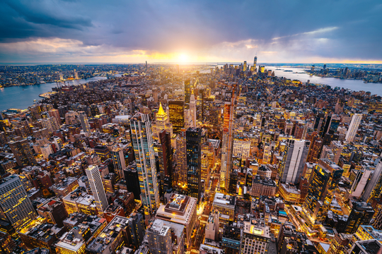 Mercado põe novo prefeito de NYC na conta – e se acalma