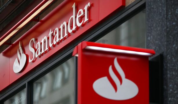 Santander vem bem abaixo do esperado e pressiona outros bancos
