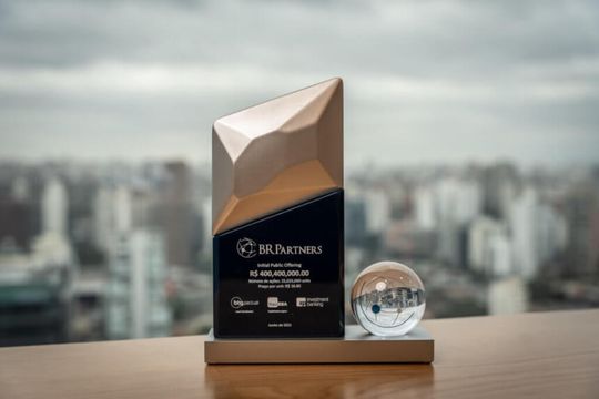 BR Partners faz seu re-IPO a R$ 12,75 – apesar do mercado