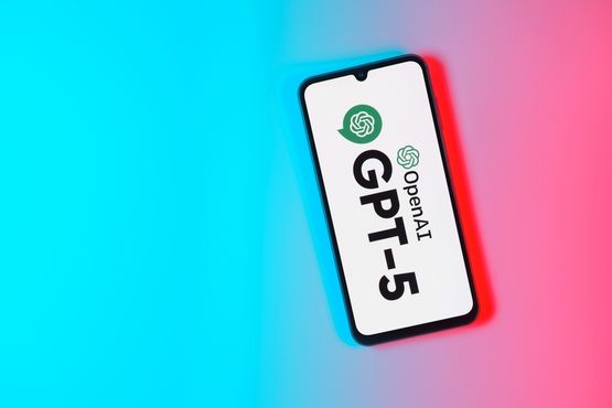 GPT-5 já conversa “como um PhD” – e dá menos respostas malucas