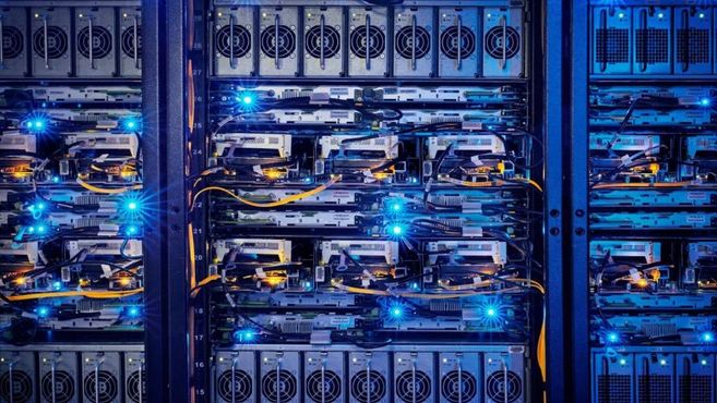 BREAKING: IPO da Locaweb sai a R$ 17,25; mercado paga 30 vezes lucro