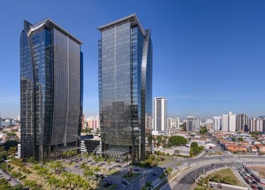 BREAKING: Fundos do BTG compram EZ Tower por R$ 1 bilhão