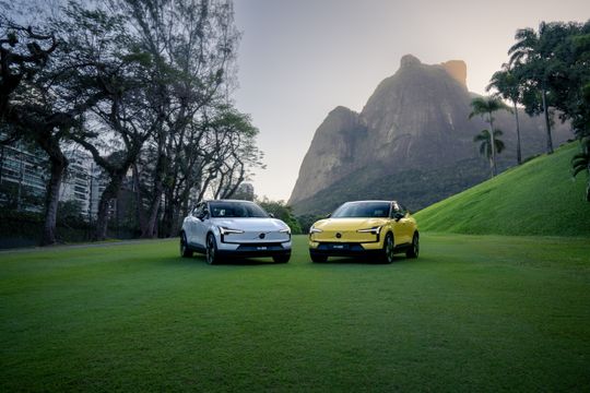 Carros elétricos puro-sangue: um Volvo mais acessível, e o Renault mais caro