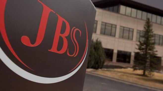 JBS turbina dividendo e recompras
