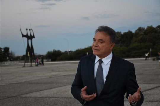 Álvaro Dias: "O centro vai acabar dividido"