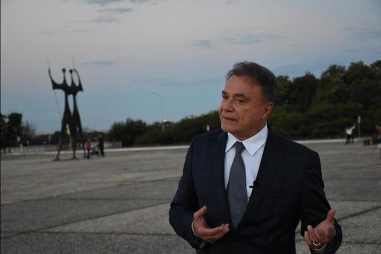 Álvaro Dias: "O centro vai acabar dividido"