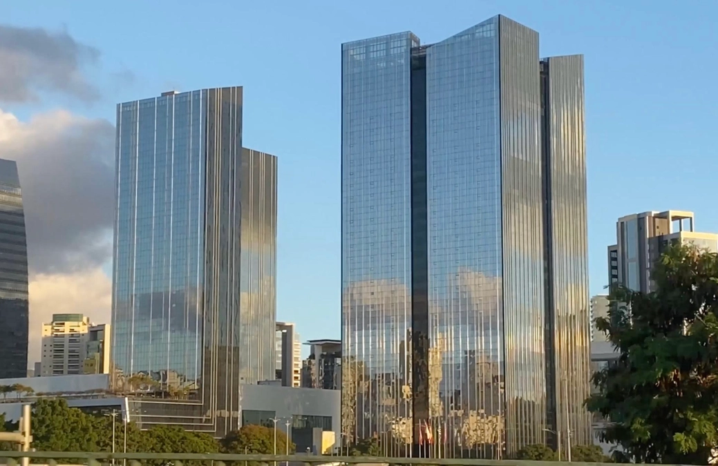 EXCLUSIVO. Brookfield quer a torre do Santander no Complexo JK