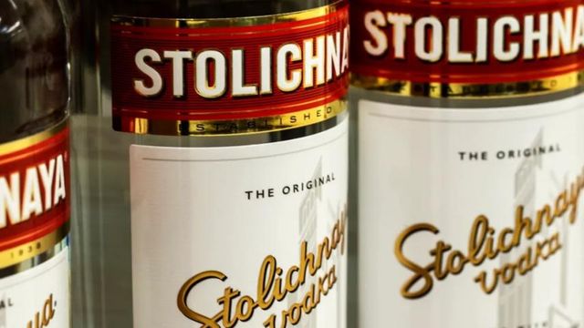 Cancelaram a Stolichnaya, mas ela é paz e amor