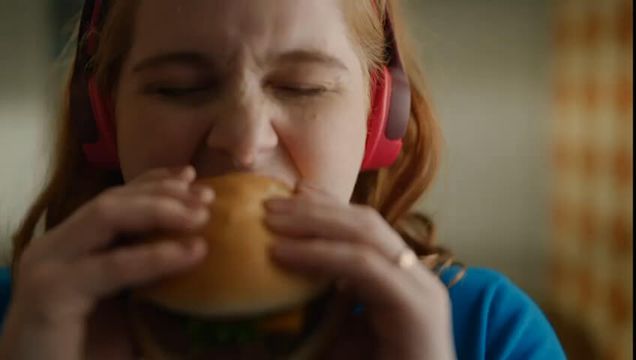iFood aposta em ‘jingle chiclete’ — e viraliza no TikTok