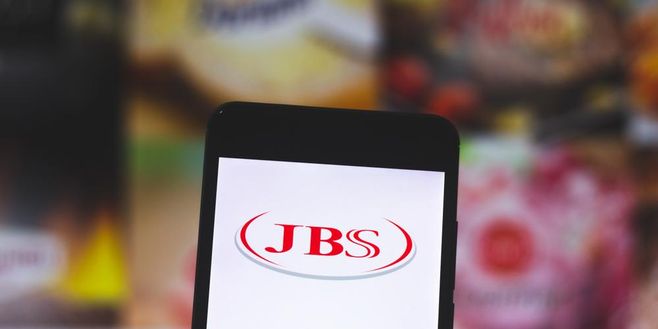 JBS doa R$ 700 milhões para combater a pandemia