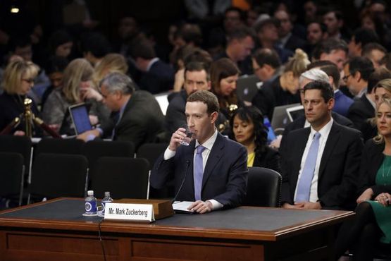 UNFRIENDED:  Para o Facebook, um ponto de inflexão