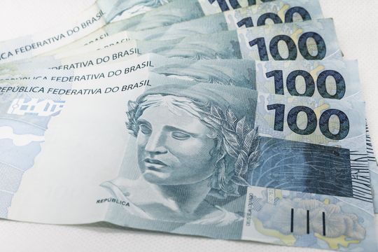 Tesouro faz emissões ‘táticas’ e reforça colchão para 2026