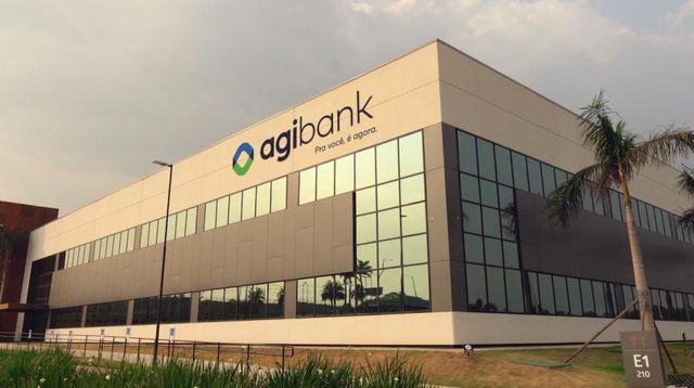 No Agibank, um 'Bradesquinho light' corre atrás dos cinquentões