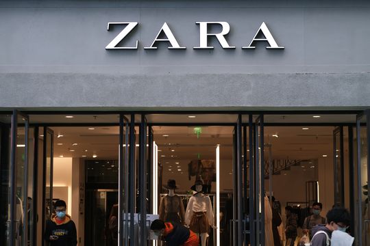 Na Zara ou na Shein, pra brasileiro é mais caro