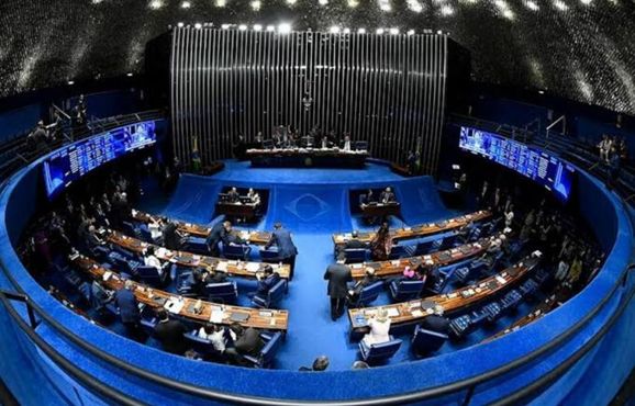 Senado decide: aumento do funcionalismo é uma ótima idéia