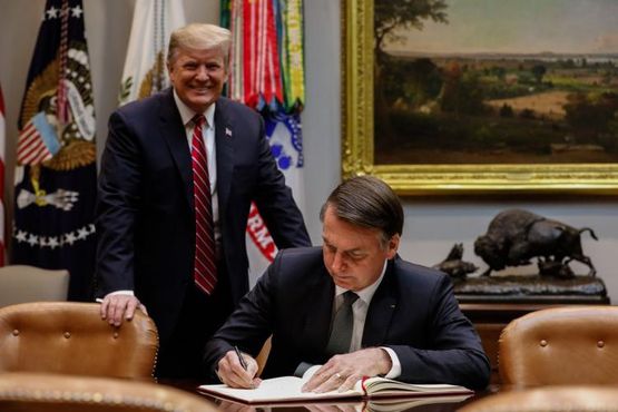 Trump sugeriu nome de Eduardo Bolsonaro para embaixada