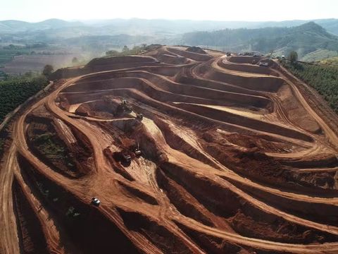Coreia quer terras raras do Brasil: POSCO vai a Minas