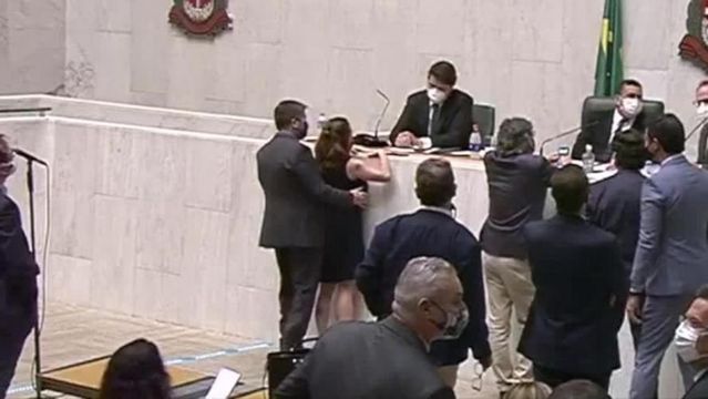 EDITORIAL:  Punição para um ato canalha