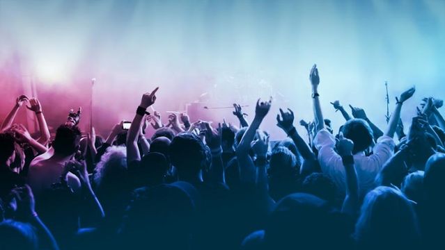Ingressos de shows:  em breve na Amazon