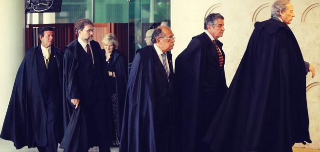 Nas mãos do Supremo:  como a insegurança jurídica sabota o progresso