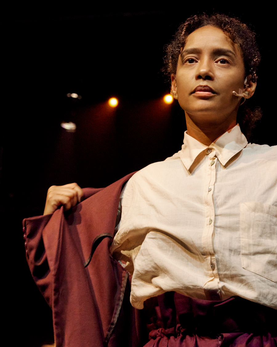Taís Araújo volta ao teatro com monólogo sobre identidade feminina 