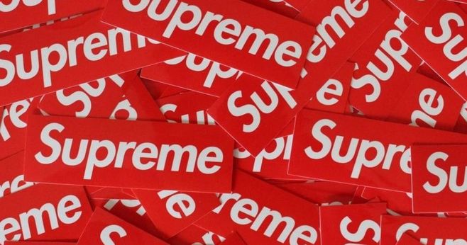 A dona da Vans agora veste Supreme
