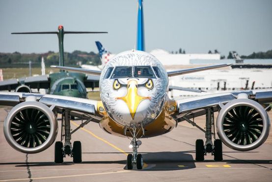 O que a Boeing viu na Embraer?  Pra começo de conversa, os E2