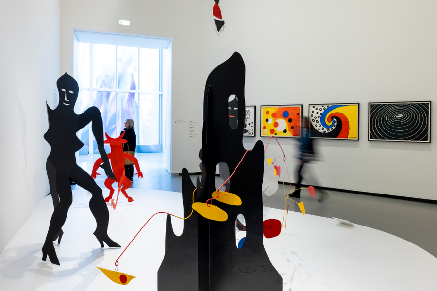 Fondation Louis Vuitton: (quase) 300 obras para sonhar em equilíbrio com Calder